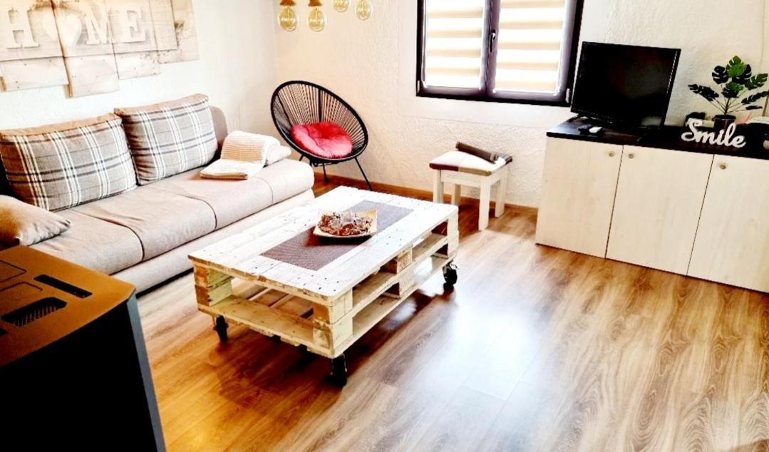 Apartman Malia - Nice&Cozy Ðurđevac Zewnętrze zdjęcie
